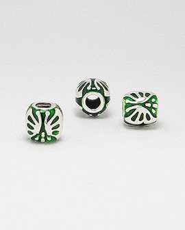 Zilveren emaille bead - deco 2 groen