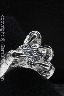 Zilveren Motor embleem met klauw ring