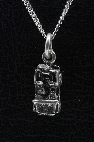 Zilveren Terreinwagen detail ketting hanger