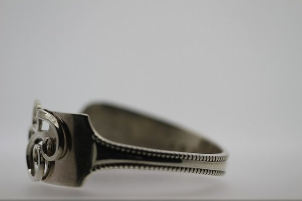Zilveren Vork middel als armband besteksieraad