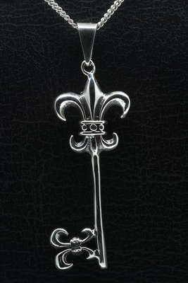 Zilveren Hemelpoortsleutel fleur de lis ketting hanger