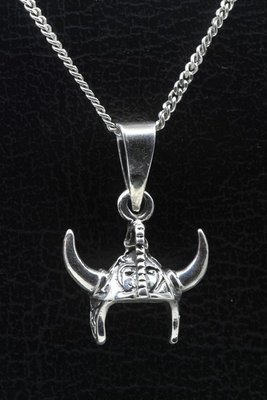 Zilveren Viking helm 1 ketting hanger