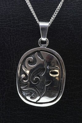 Zilveren Indiaan Zon en maan ovaal hopi style ketting hanger